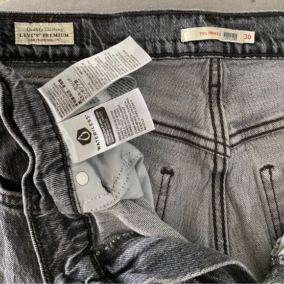 Levi’s 70s High Rise Flare Jeans Gray Denim Size 30 - Picture 7 of 8